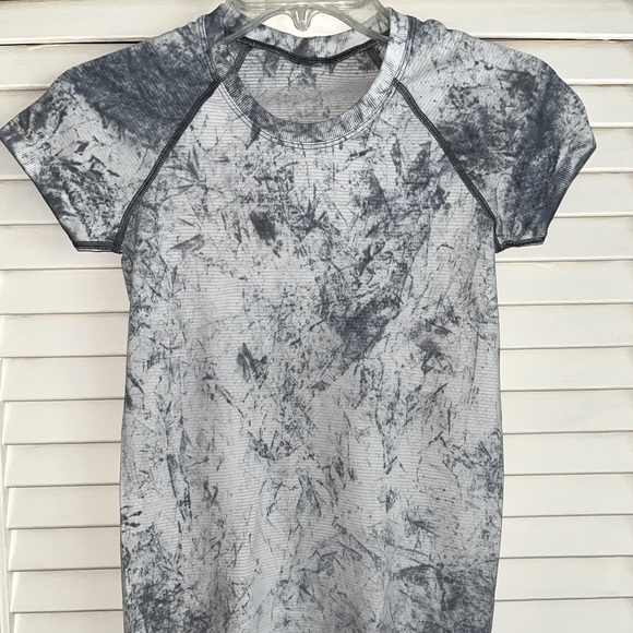 lululemon athletica Tops - Lululemon Running & Training Swiftly Tech SS Crew, Gray/White, Size 4